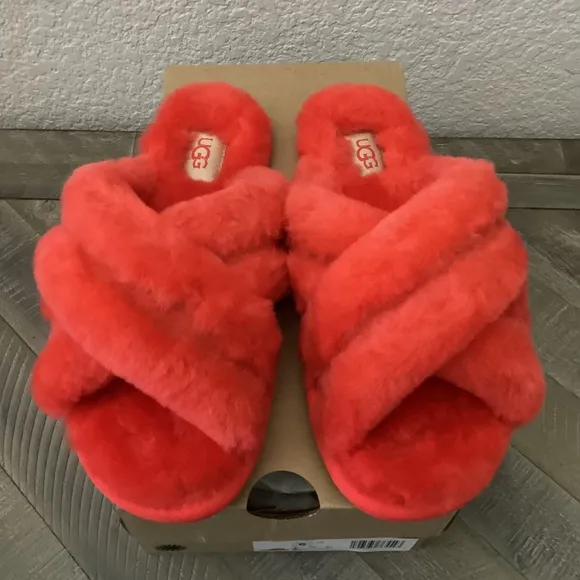 UGG® Scuffita Fluffy Slip-On Sandals