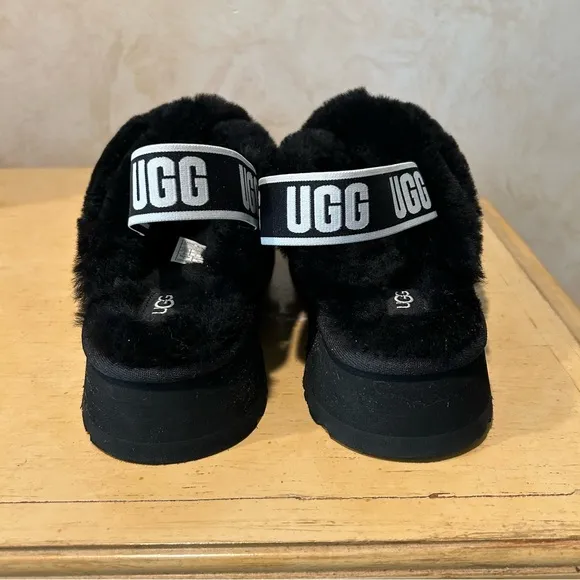 UGG women’s disco shearling slide criss cross platform back strap sandals size 9