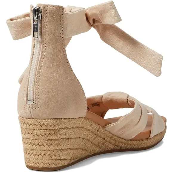 UGG Yarrow Wedge Espadrille Ankle Tie Tan Sandals Heel Zip Size 9.5