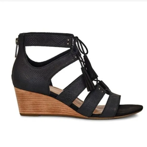 UGG Yasmin Snake Wedged Black Leather Sandals Fringes Shoelaces Boho Western