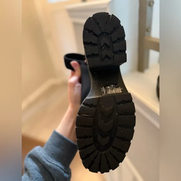 Vagabond Dioon Black Chunky Heel Sandals - Size 11 (EU 41) but Fits Like a 10