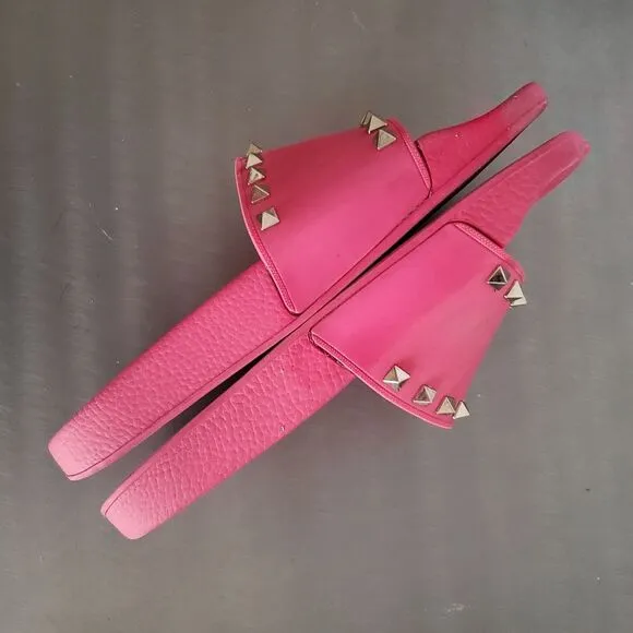 Valentino Garavani Rockstud Pool Slide Sandals Fuschia Pink Gold Stud 39 US 9