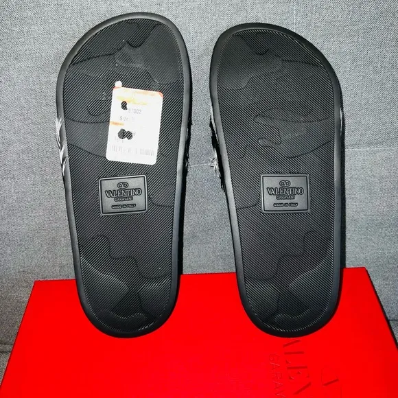 Valentino Rubber Feather Sandals (NWT)!