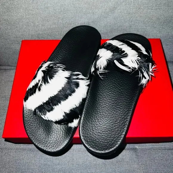 Valentino Rubber Feather Sandals (NWT)!