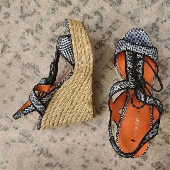 via spiga wedge sandals size 6 leather