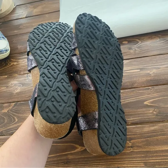 Viking NEW “Birkenstock Style” Black &amp; Silver Metallic Leather Strap Sandal 8.5