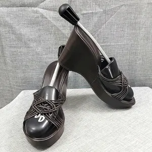 Ville St Cassien Rare VTG Womens brown leather wedge sandals strappy slip-on 38