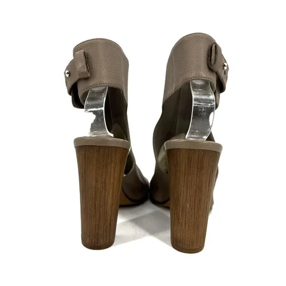 Vince Addie Open Toe Ankle Strap Heel Sandals Taupe Tan Pebbled Leather 7.5