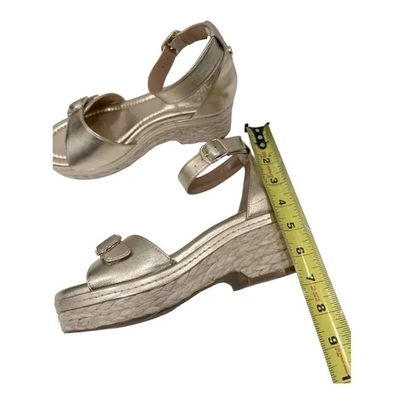 Vince Camuto Adjustable Wedge Sandals - Meterry Gold size 7.5 M