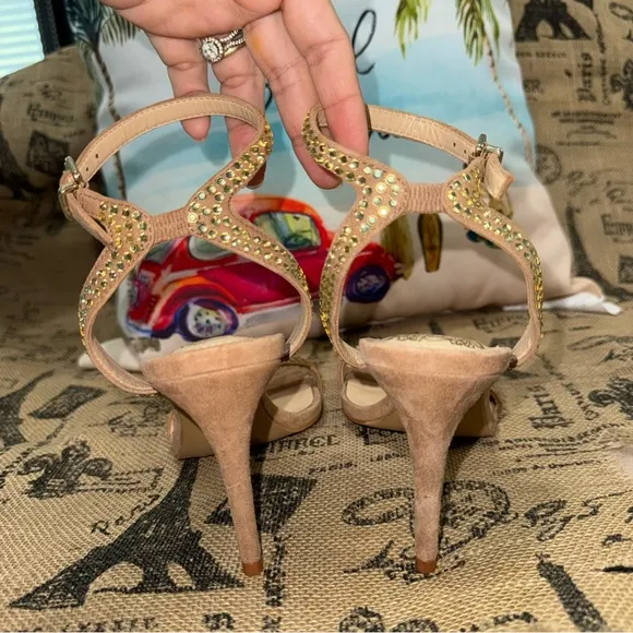 Vince Camuto NWOB! Saprenda Rhinestones Ankle Strap Sandals Size 7