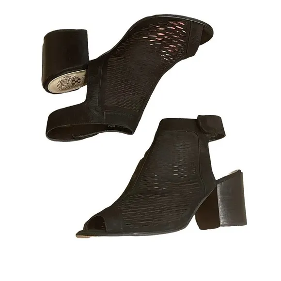 Vince Camuto Women's Black Leather Perforated Heeled Sandals Kanito Size 9.5M