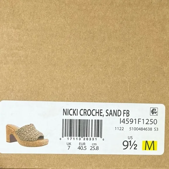 Vince NIB Nicki Croche Cork Sandals in Sand