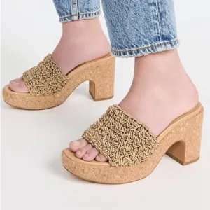 Vince NIB Nicki Croche Cork Sandals in Sand