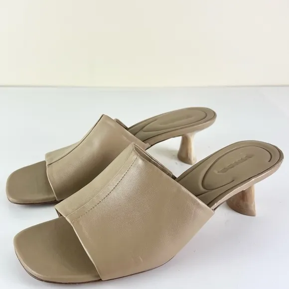 VINCE TAN LEATHER MULE SANDALS