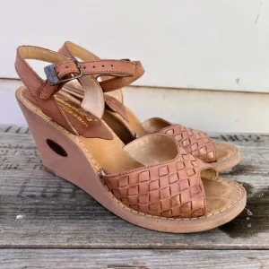 Vintage 70s 80s Candie's Basket Weave Cork Wedge Sandals 7M