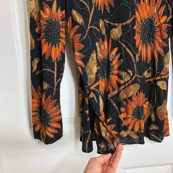 Vintage 90s Jeffrey &amp; Dara Crepe Rayon Black Gold Sunflower Blouse Skirt Set 8