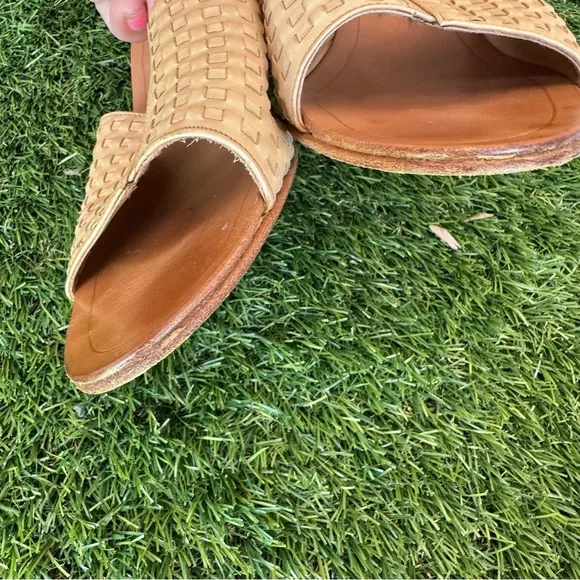 Vintage Maserati Woven Leather Wedge Sandals Made in Italy Tan Size 10