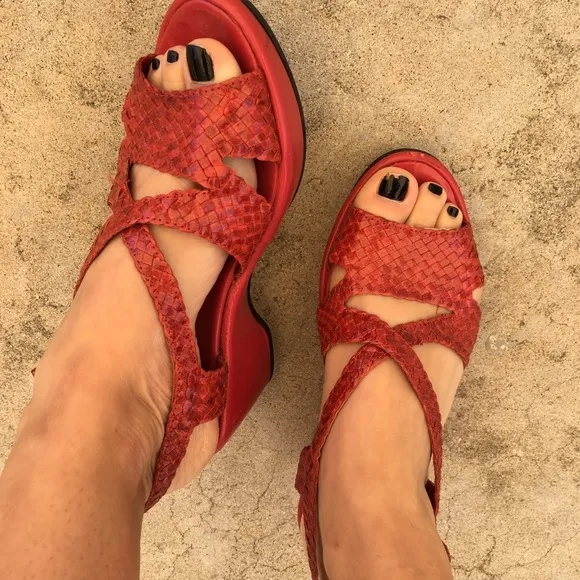 Vintage Yves Desfarge red leather wedge sandals 8