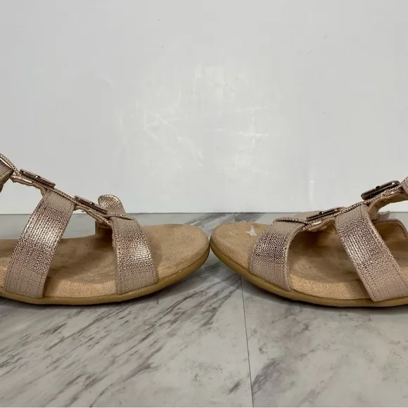 Vionic Amber Adjustable Strap Sandal 8