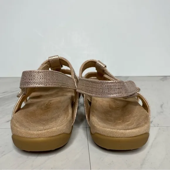 Vionic Amber Adjustable Strap Sandal 8