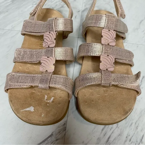 Vionic Amber Adjustable Strap Sandal 8