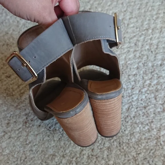 Vionic Blakely Slingback Gray Open-Toe Block Heel Sandals size 6.5
