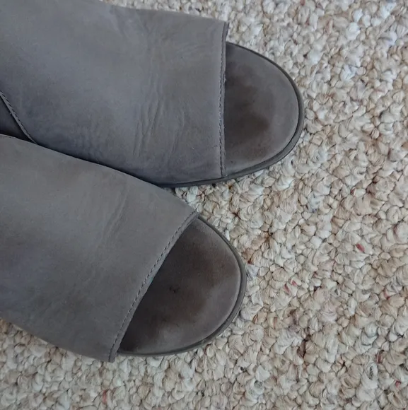 Vionic Blakely Slingback Gray Open-Toe Block Heel Sandals size 6.5