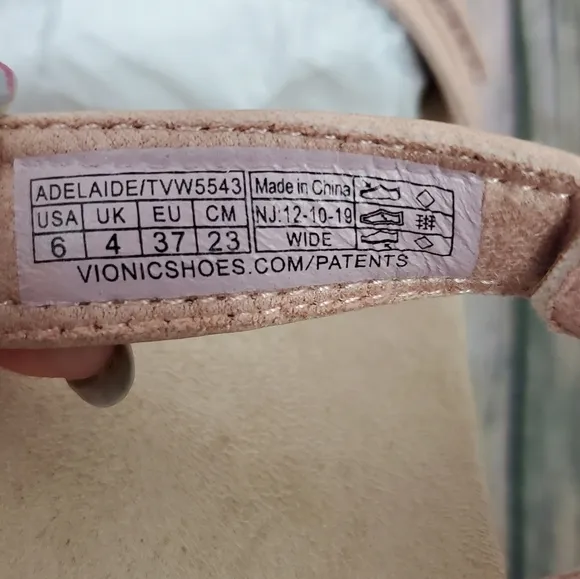 VIONIC Dusty Pink Park Adelaide Wedge Sandals New Size 6 Wide