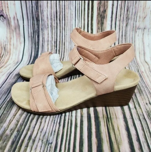 VIONIC Dusty Pink Park Adelaide Wedge Sandals New Size 6 Wide