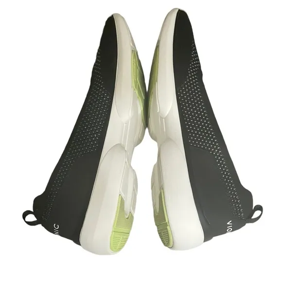 Vionic kallie slip on black sandals size 9
