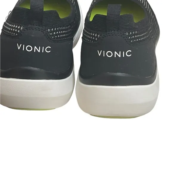 Vionic kallie slip on black sandals size 9