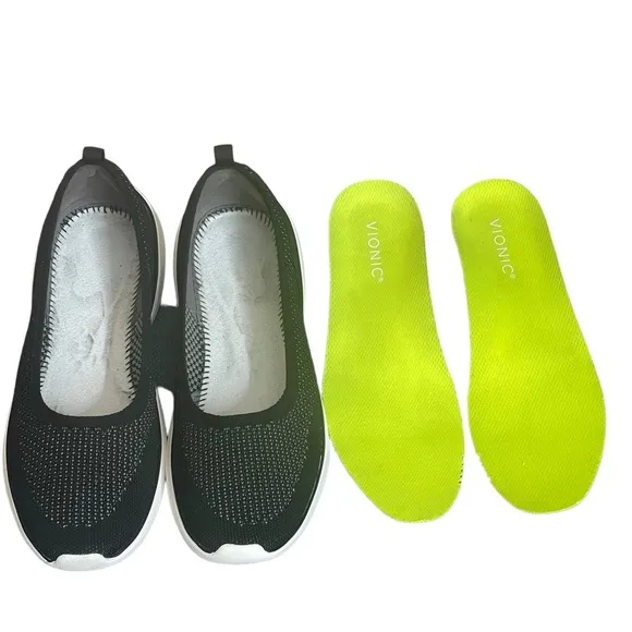 Vionic kallie slip on black sandals size 9