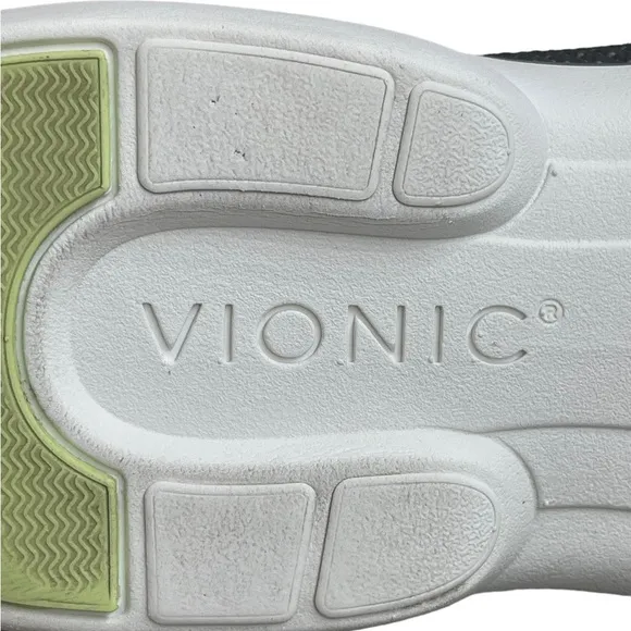 Vionic kallie slip on black sandals size 9