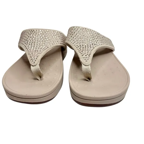 Vionic Like New Pacific Naples Studded Thong Sandals SZ 8 Champagne Tan Shoes