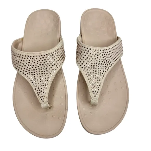 Vionic Like New Pacific Naples Studded Thong Sandals SZ 8 Champagne Tan Shoes