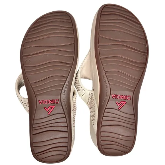 Vionic Like New Pacific Naples Studded Thong Sandals SZ 8 Champagne Tan Shoes