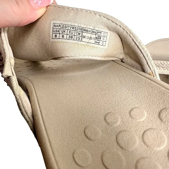 Vionic Like New Pacific Naples Studded Thong Sandals SZ 8 Champagne Tan Shoes