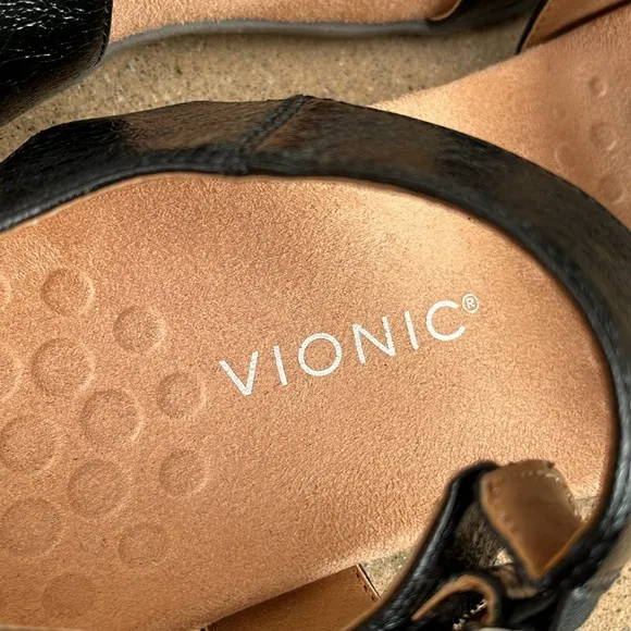 Vionic Marsala Metallic Adjustable Black Sandals Sz 7.5 WIDE Podiatrist Designed