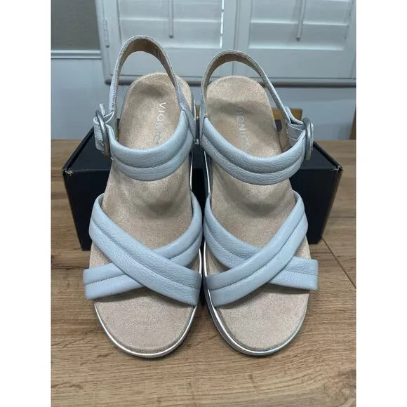 Vionic Reyna Vapor Leather Sandals Gray Size 8.5 NIB Slingback Wedge Slides