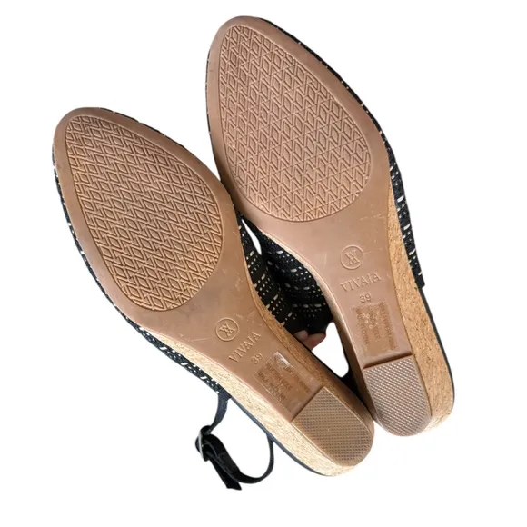 Vivaia NEW Tamia Almond-Toe Slingback Wedge Sandals