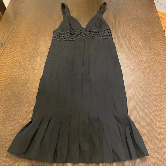 VTG Catherine Malandrino Silk &amp; Wool Blend Black V-neck Pleated Dress Size 10