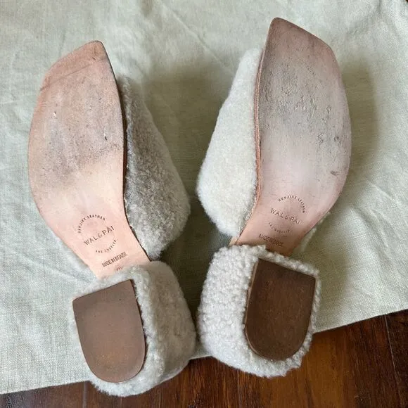 WAL &amp; PAI Itasca Shearling Heeled Sandals in Natural