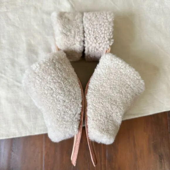 WAL &amp; PAI Itasca Shearling Heeled Sandals in Natural