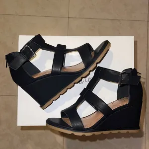 Wedge Sandals Size 7.5