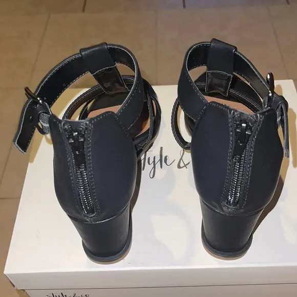 Wedge Sandals Size 7.5