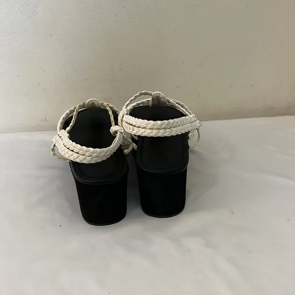 White Urban Outfitters Vegan Braided  Strap Fisherman Style Platform Sandals Sz8