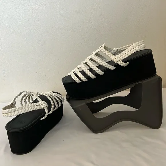White Urban Outfitters Vegan Braided  Strap Fisherman Style Platform Sandals Sz8
