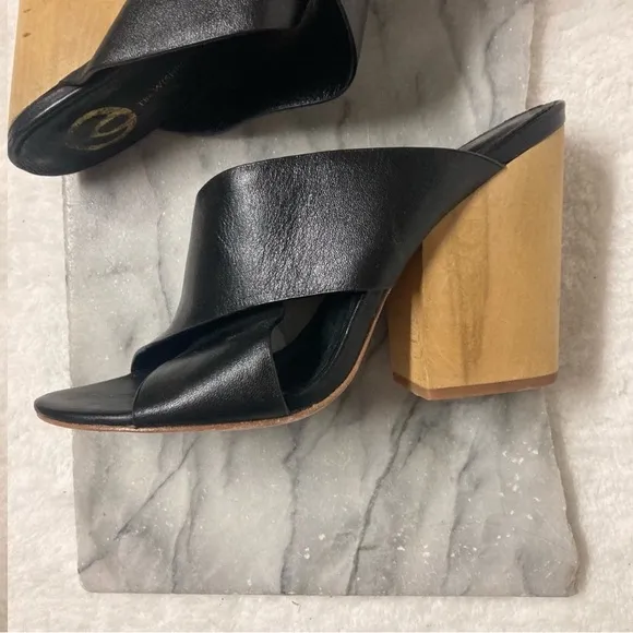 Wishbone Collection Criss Cross Leather Sandals Stacked Block Heels Black Sz 7