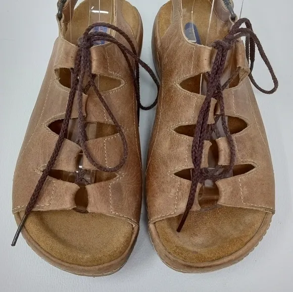 Wolky Womens Tan Kite Leather Open Toe Adjustable Slingback Sandals