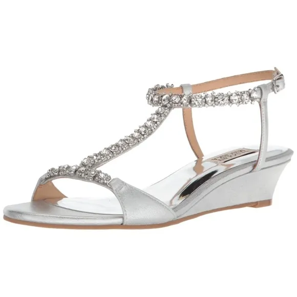 Women’s BADGLEY MISCHKA Silver T-Strap Yadira Wedge Leather Sandals, SZ. 6.